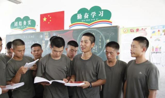 深度解析，為什么不建議報考國防科技大學(xué)，深度解析，報考國防科技大學(xué)的潛在考慮與權(quán)衡