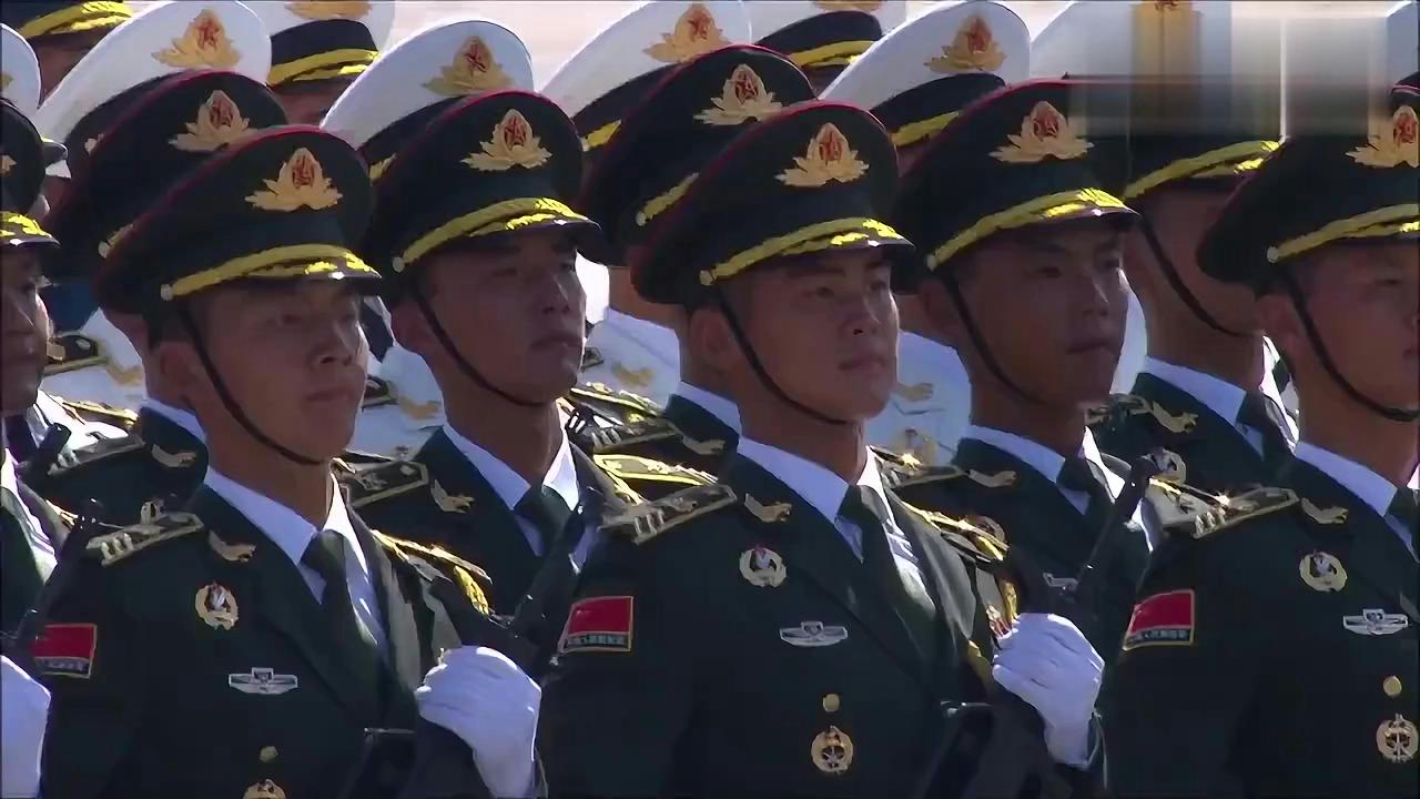 三軍儀仗隊(duì)霸氣視頻，展現(xiàn)雄壯軍威與卓越風(fēng)采，三軍儀仗隊(duì)雄壯風(fēng)采霸氣展現(xiàn)視頻，彰顯卓越軍威與風(fēng)采