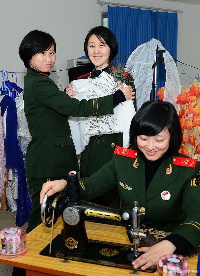 女兵背后的家庭，探尋她們的成長與力量源泉，女兵背后的家庭，成長與力量之源的探尋
