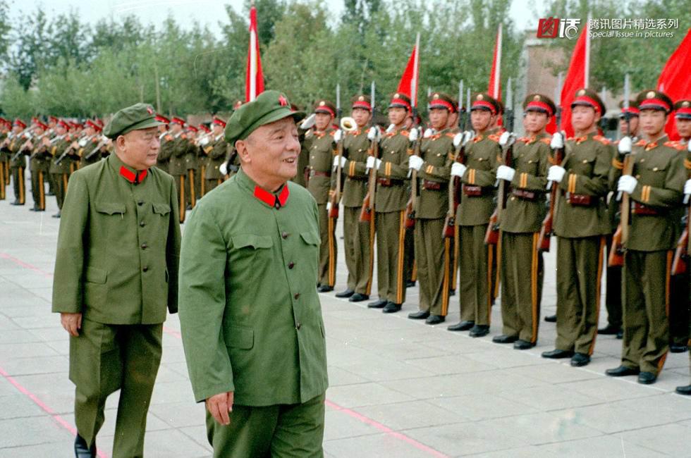 解放軍儀仗隊(duì)表演視頻，展現(xiàn)榮耀與力量，解放軍儀仗隊(duì)榮耀與力量的震撼表演視頻