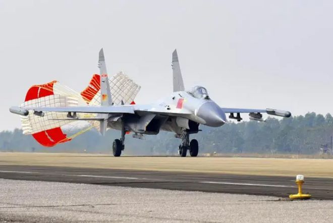 連云港軍用機場殲-11，揭秘軍事航空的神秘面紗，揭秘連云港軍用機場殲-11軍事航空的神秘面紗