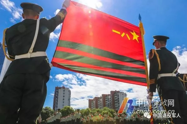 武警軍旗圖片高清，榮耀與力量的象征，武警軍旗高清圖片，榮耀與力量的永恒象征