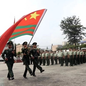 武警部隊(duì)軍旗，榮耀的象征與力量的體現(xiàn)，武警部隊(duì)軍旗，榮耀與力量的象征