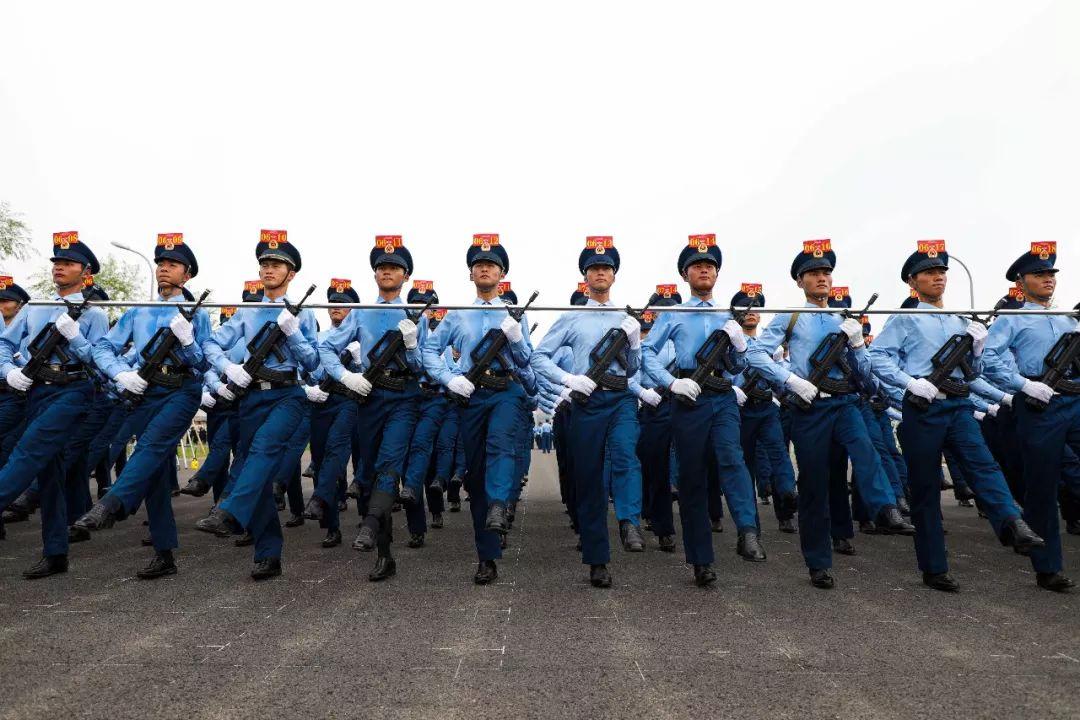 閱兵盛典，2019年的震撼與感動——我的觀后感，閱兵盛典的震撼與感動，我的觀后感回顧與展望（2019年）
