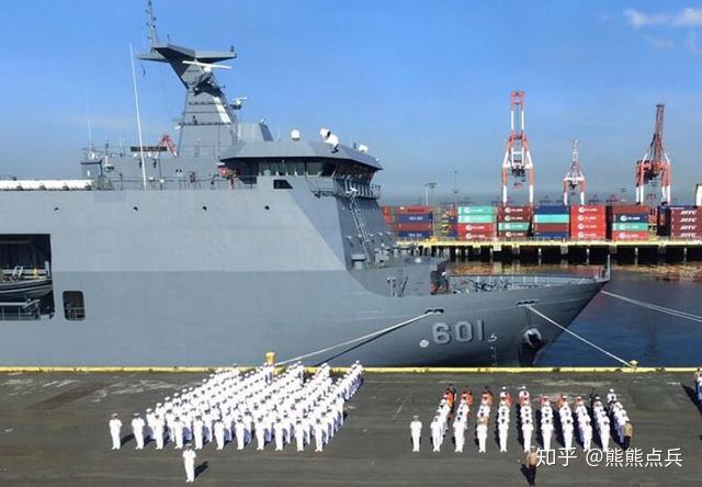 中國(guó)海軍節(jié)閱兵，展現(xiàn)中國(guó)力量的壯麗畫卷——紀(jì)念中國(guó)海軍節(jié)2022年盛大閱兵活動(dòng)，中國(guó)海軍節(jié)盛大閱兵，展現(xiàn)力量與榮耀的壯麗畫卷 2022年紀(jì)念活動(dòng)回顧