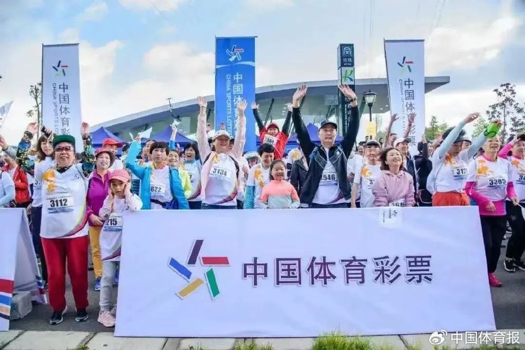 新澳門一碼一肖一特一中鳳凰體育彩票——探索彩票背后的秘密，新澳門彩票背后的秘密，一碼一肖一特一中與鳳凰體育彩票解析