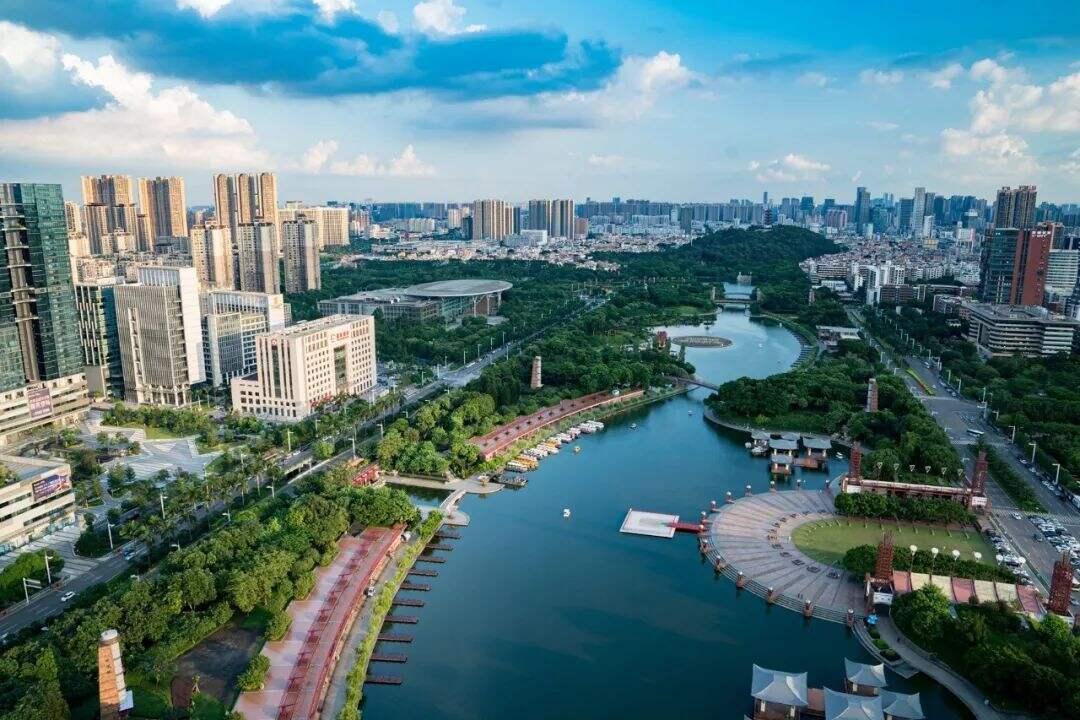 澳門正版免費(fèi)資源展望，邁向未來(lái)的精準(zhǔn)服務(wù)體驗(yàn)（2025展望），澳門正版資源展望，邁向精準(zhǔn)服務(wù)體驗(yàn)的未來(lái)之路（2025年展望）