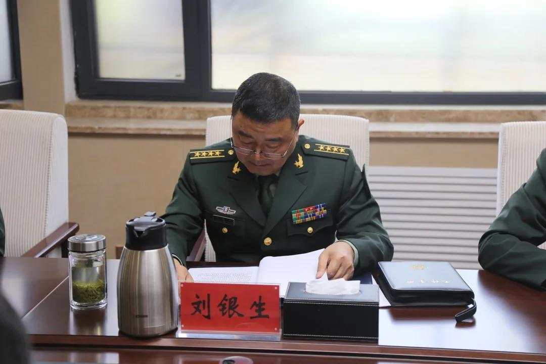 部隊每日新聞講評稿子，部隊每日新聞講評概覽，最新動態(tài)與要點解析