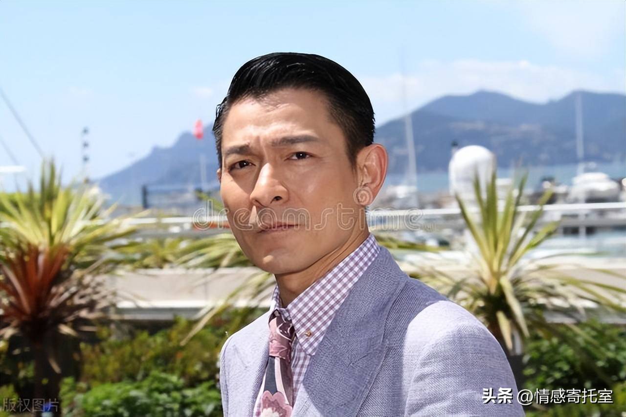 香港內(nèi)部一肖王中王新水，揭秘背后的秘密與探索真實(shí)面貌，香港內(nèi)部揭秘，一肖王中王新水背后的真相與真實(shí)面貌探索