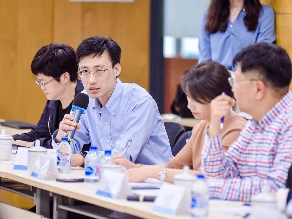 王中王一肖中持嗎？深度解析背后的故事與真相，揭秘王中王一肖背后的故事與真相，深度解析與真相探討