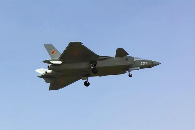 揭秘殲-22戰(zhàn)斗機(jī)的卓越性能與獨(dú)特優(yōu)勢，揭秘殲-22戰(zhàn)斗機(jī)的性能優(yōu)勢與獨(dú)特之處