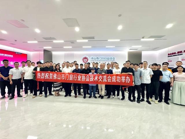 奧門王中王一肖一特一中，揭秘背后的秘密，揭秘澳門王中王背后的秘密，生肖與特碼真相探索