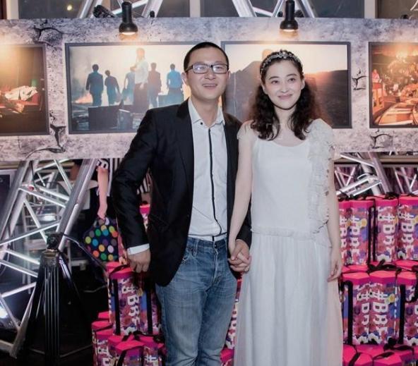 梅婷個(gè)人資料簡(jiǎn)介及老公圖片，梅婷個(gè)人資料簡(jiǎn)介與老公照片曝光