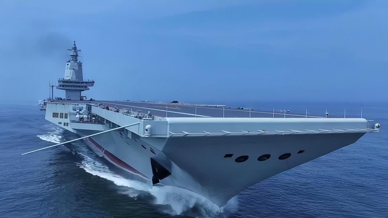 揭秘福建艦的真實排水量，是否只有傳聞中的8萬噸？，揭秘福建艦排水量真相，傳聞中的8萬噸是否準確？