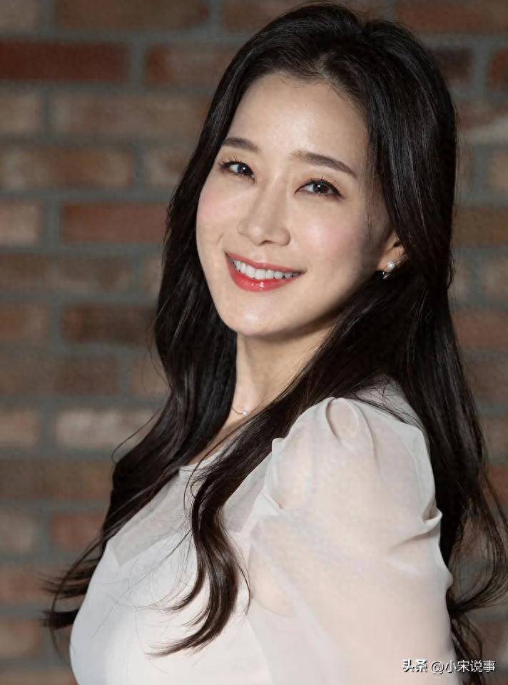 韓國女藝人的悲傷事件，探索背后的真相與反思，韓國女藝人悲傷事件背后的真相與反思