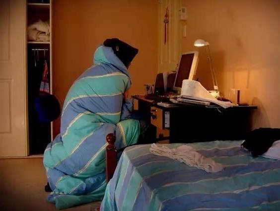 關(guān)于作息規(guī)律，2點(diǎn)睡10點(diǎn)起是否算熬夜？，作息規(guī)律解析，晚兩點(diǎn)睡早十點(diǎn)起是否算作熬夜？