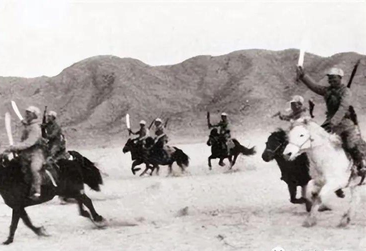 西路軍，歷史回顧與深入解析，西路軍歷史回顧與深度解析，戰(zhàn)略決策與戰(zhàn)爭(zhēng)影響研究