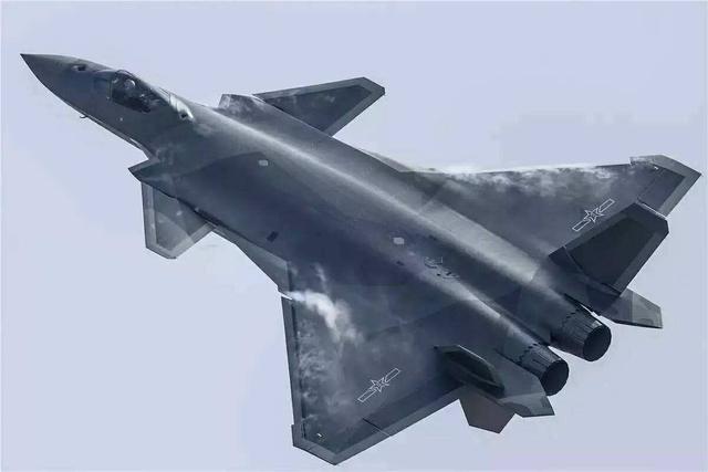 殲-20與F-22空中霸主之爭，性能對比與未來展望，殲-20與F-22空中霸主之爭，性能對比及未來展望