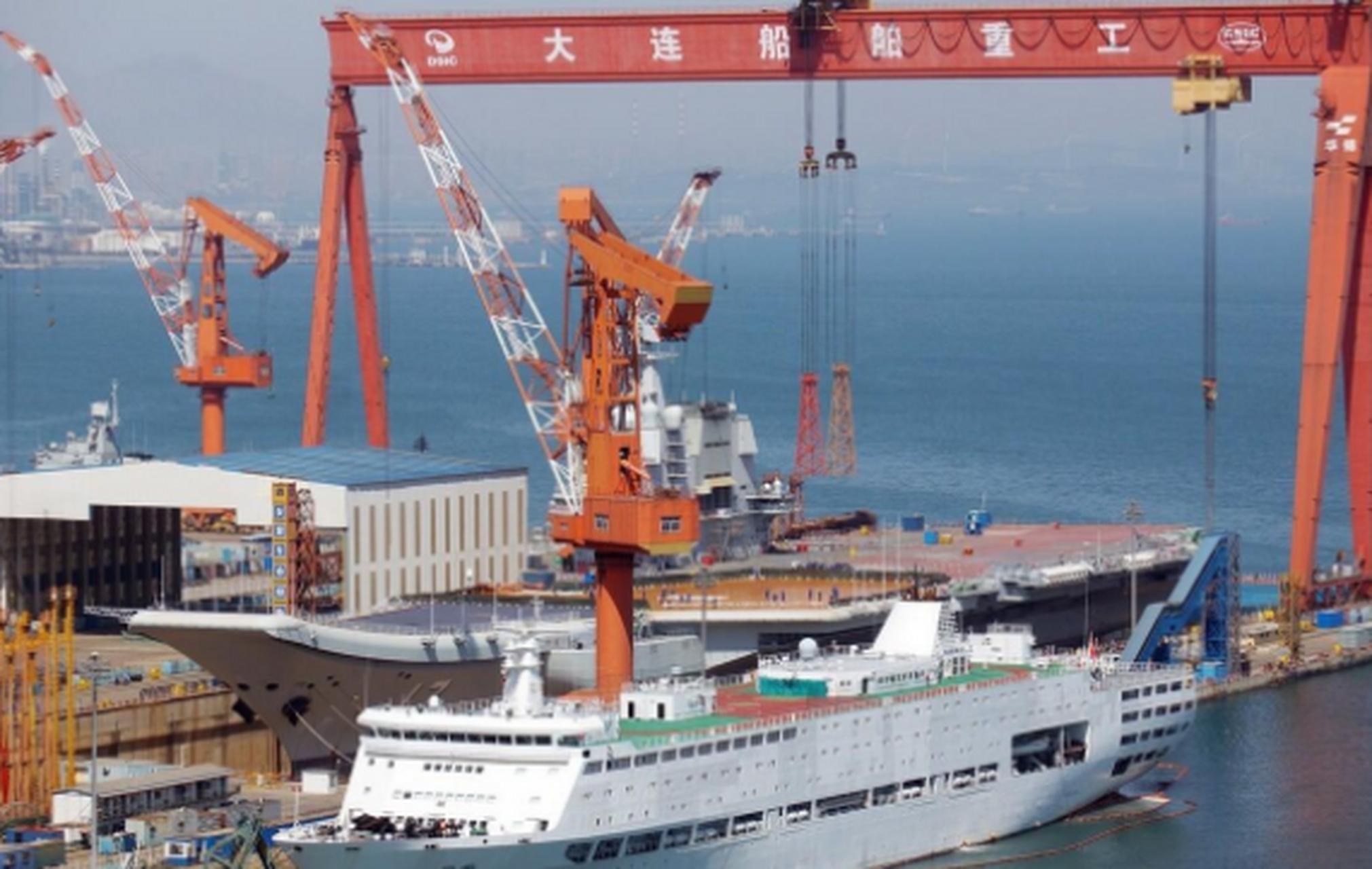 大連造船廠搬遷揭秘，新址究竟在哪里？，大連造船廠搬遷幕后揭秘，新址揭曉！