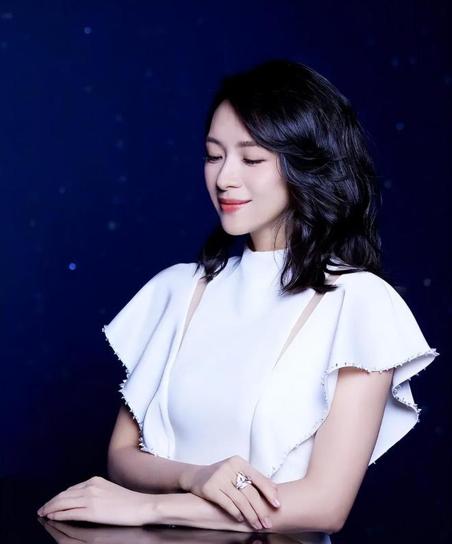 章子怡個人詳細資料簡介，章子怡個人簡介資料大揭秘