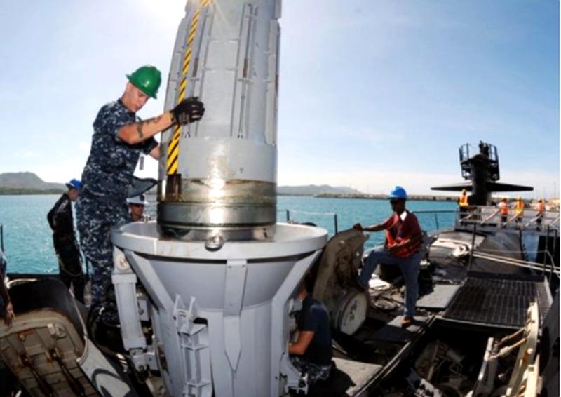 戰(zhàn)斧導(dǎo)彈價(jià)格揭秘，一枚究竟多少錢？，戰(zhàn)斧導(dǎo)彈價(jià)格揭秘，一枚究竟價(jià)值多少？