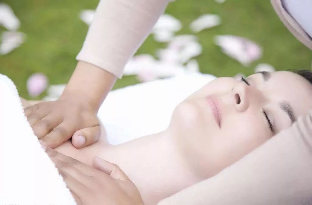 同房出血原因及其嚴(yán)重性探討，同房出血原因及其影響，深入探討嚴(yán)重性